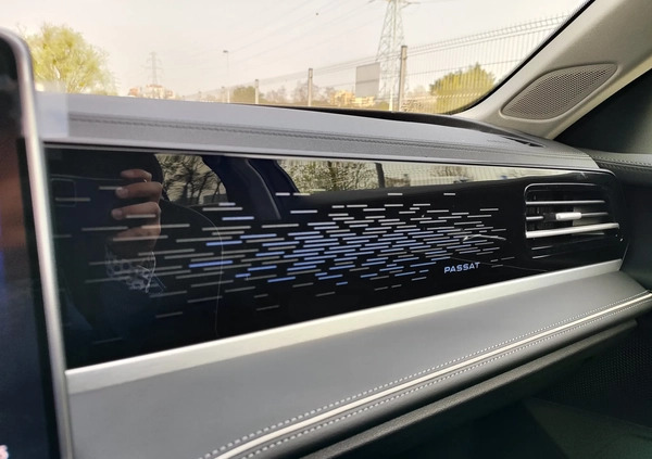 Volkswagen Passat cena 184490 przebieg: 10, rok produkcji 2024 z Będzin małe 704